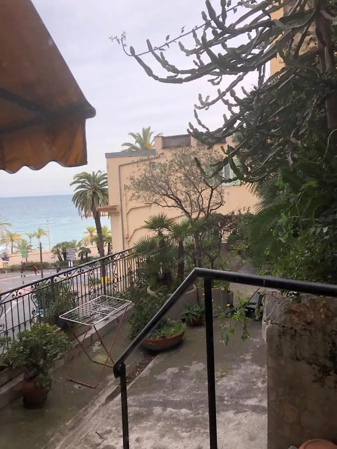 Casa Vacanza In Costa Azzurra Menton